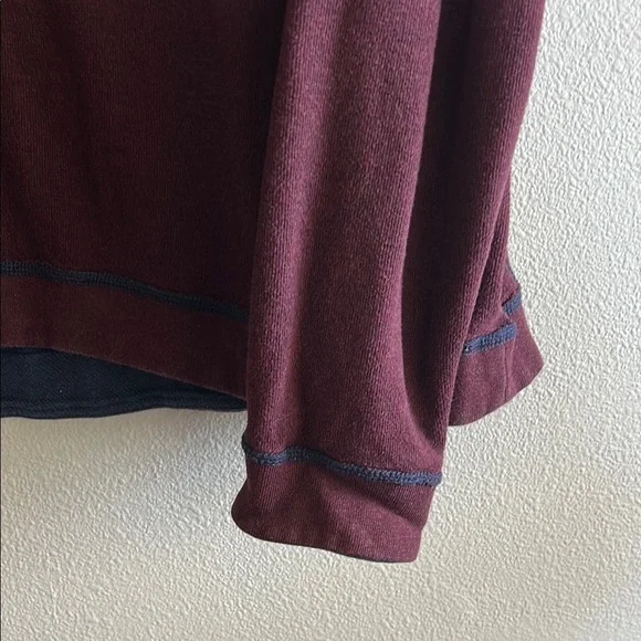 Tommy Bahama Flipshore Half-Zip Reversible Sweatshirt Navy/Burgundy - Picture 9 of 11